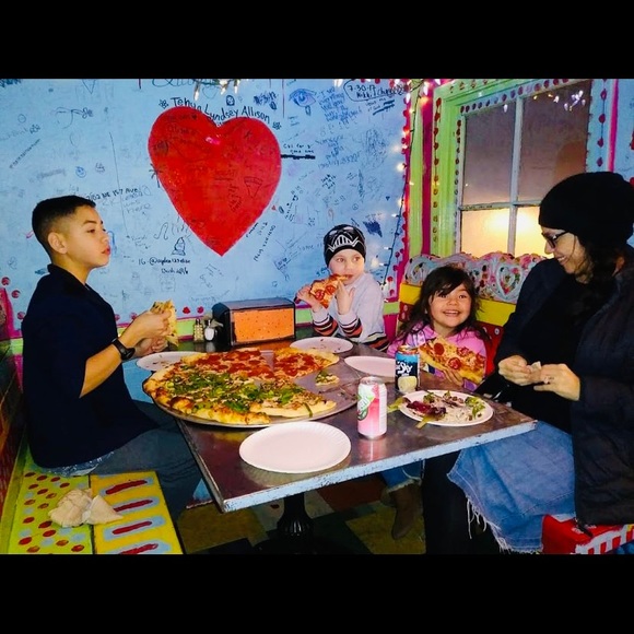 Meet your Posher, Sonia q - Picture 1 of 1